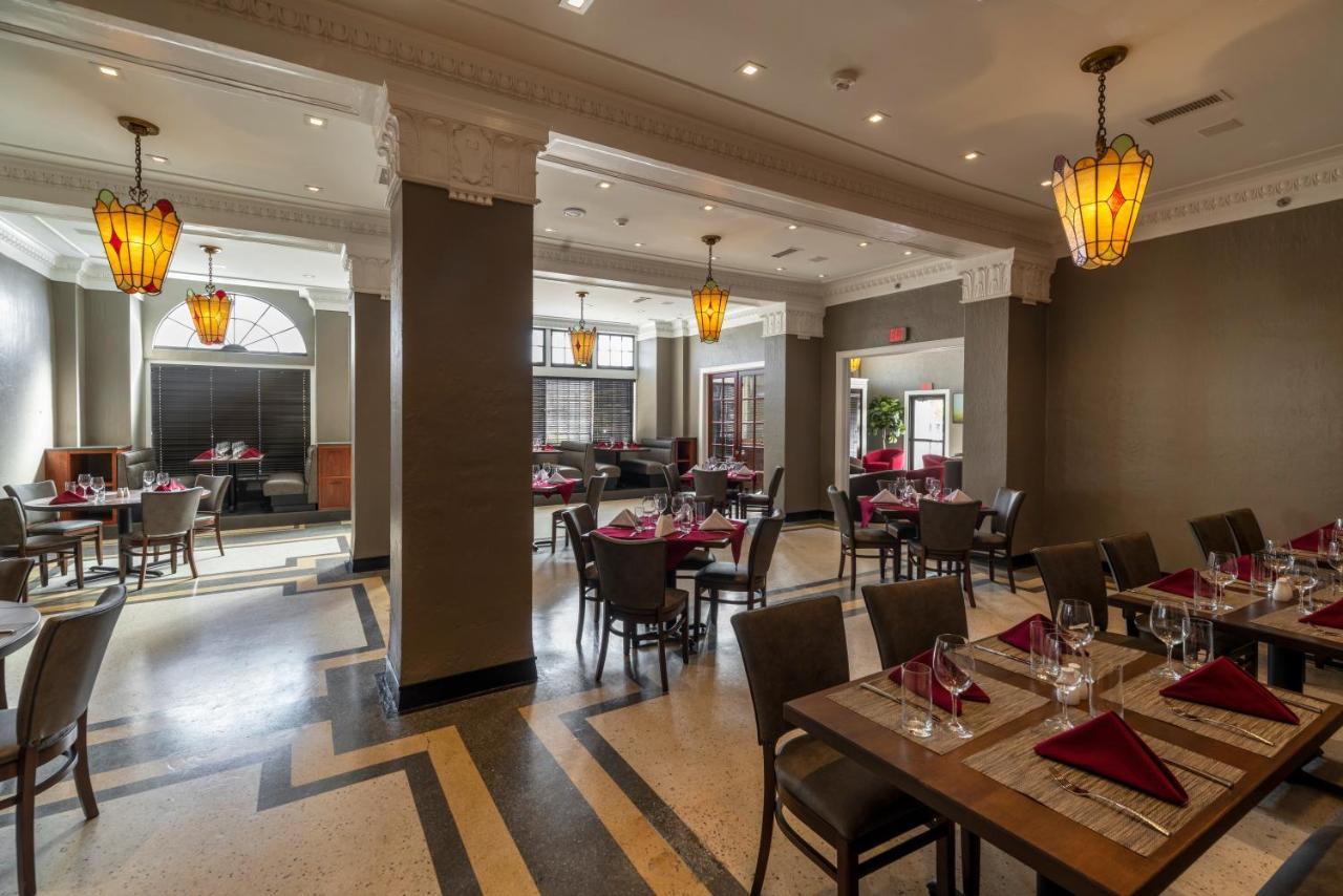 The Eldridge Hotel Lawrence Bagian luar foto