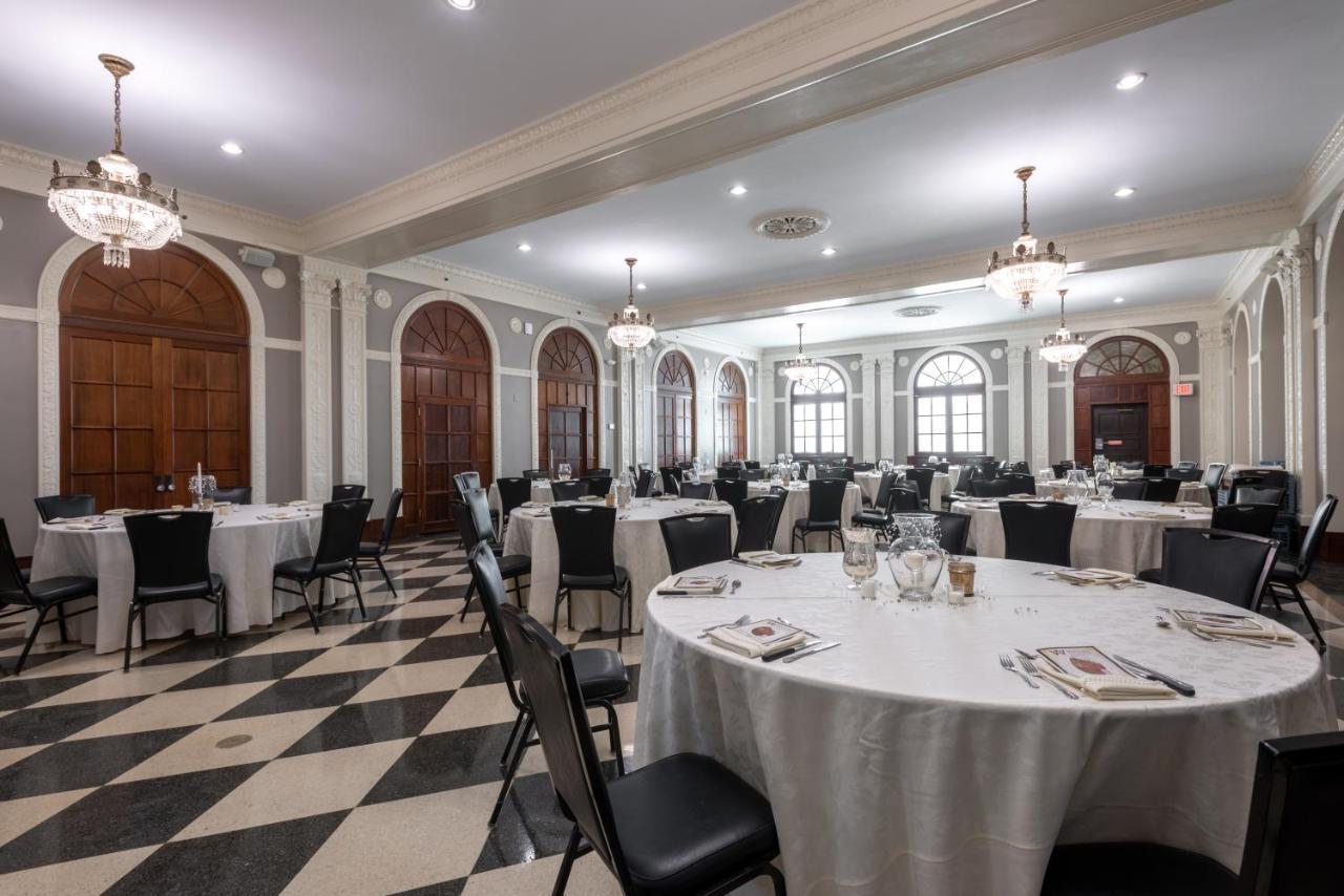 The Eldridge Hotel Lawrence Bagian luar foto