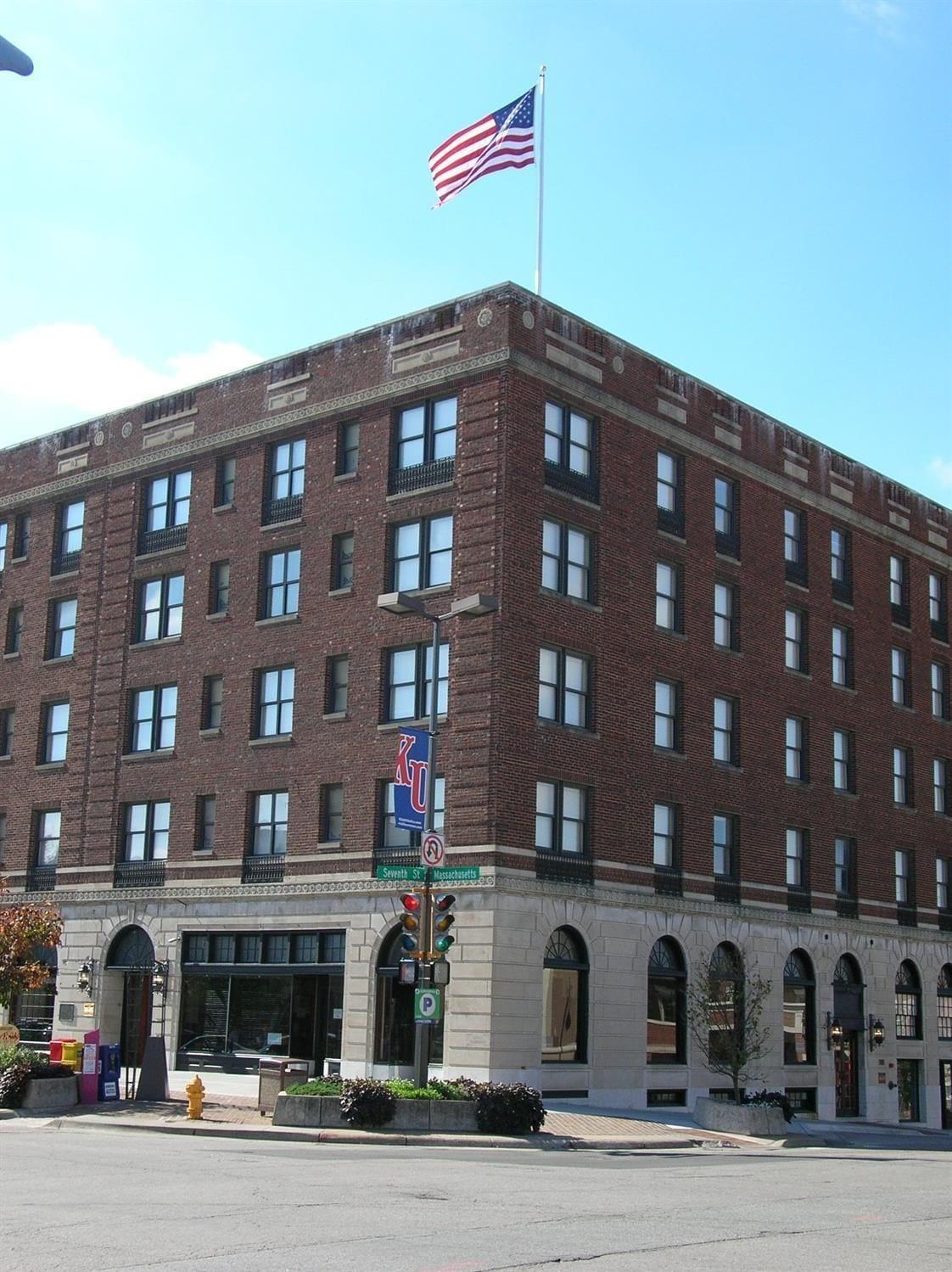 The Eldridge Hotel Lawrence Bagian luar foto