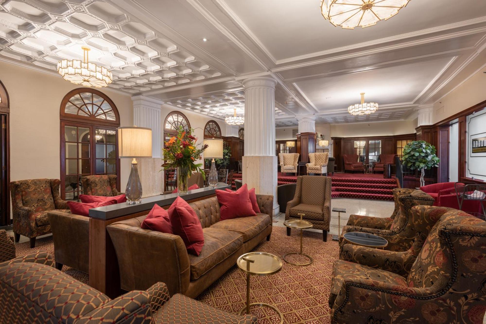 The Eldridge Hotel Lawrence Bagian luar foto