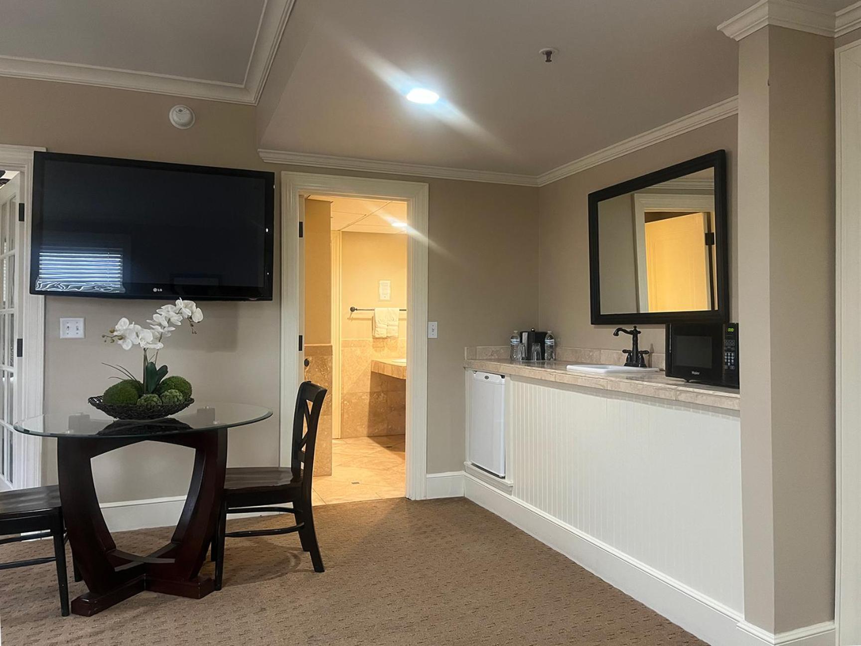 The Eldridge Hotel Lawrence Ruang foto